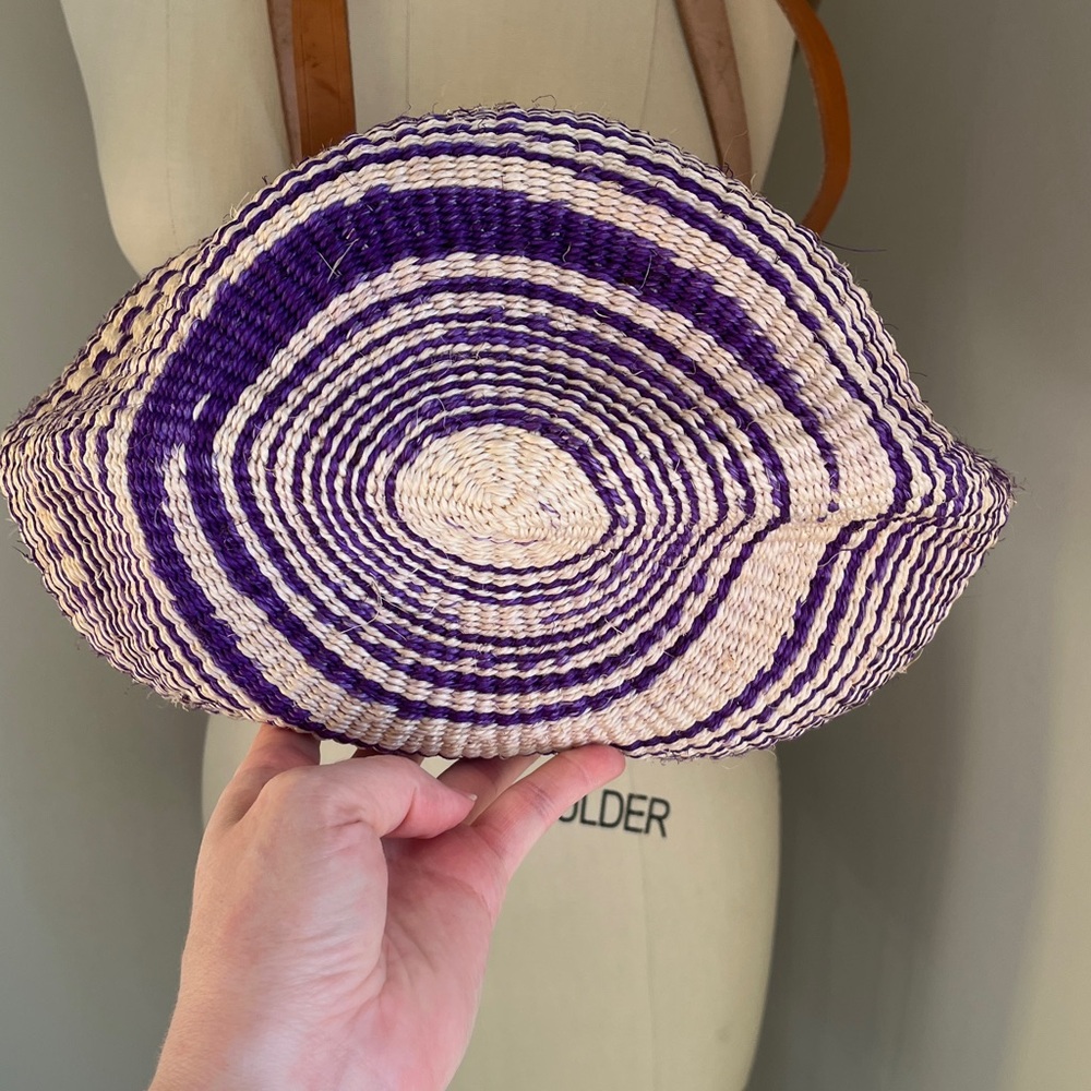 Handwoven Sisal Bag Kenyan Kiondo Basket Tote Leather Purple African Artisan - Picture 7 of 15